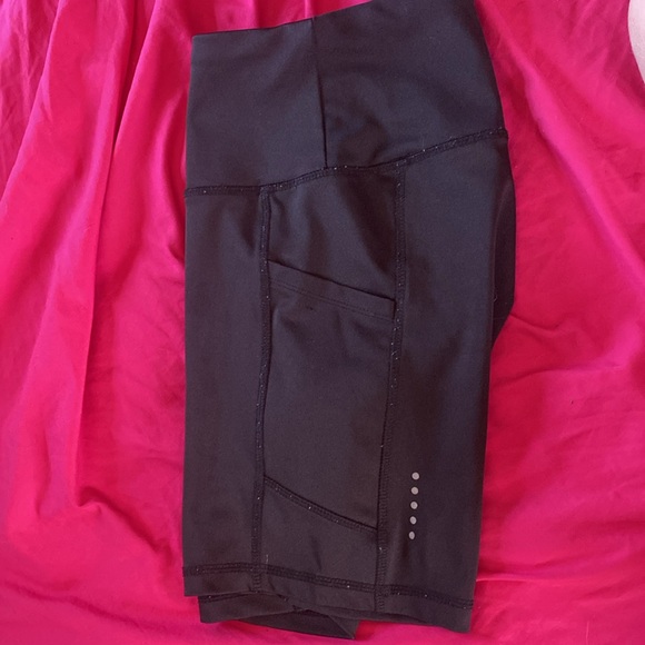 Biker Shorts, Black, Size Small, brand: LEG3ND , made in Europe. PHONE POCKETS - Picture 3 of 4
